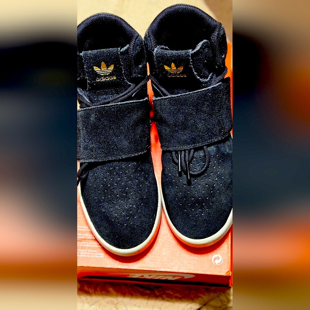 ADIDAS Black Tubular strap athletic shoes SZ 7